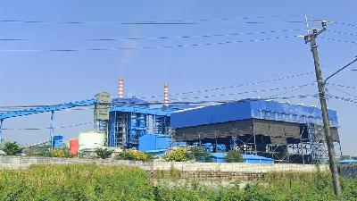 Cikarang Listrindo’s coal-fired power plant at Muara Bakti village, Bekasi Regency, West Java August 18. 

(Tempo/ Erwan Hermawan)