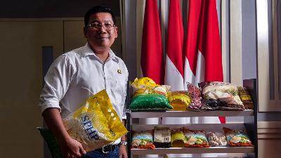 National Food Agency Chief Arief Prasetyo Adi at the Agriculture Ministry office, Jakarta, August 18. 

Tempo/Tony Hartawan 