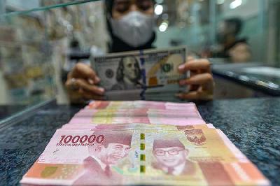 Mata uang rupiah di Jakarta, 21 Februari 2023. Tempo/Tony Hartawan