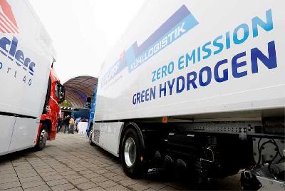 Ilustrasi truk bahan bakar hidrogen di Swiss, 2020. REUTERS/Denis Balibouse