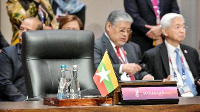 Kursi kosong Myanmar pada KTT ASEAN-Jepang ke-26 pada KTT ASEAN ke-43, di Jakarta, 6 September 2023. Reuters/Bay Ismoyo