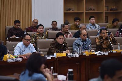 Kementerian BUMN mengikuti rapat kerja dengan Komisi VI DPR RI di Kompleks Parlemen, Senayan, Jakarta, 31 Agustus 2023. TEMPO/M Taufan Rengganis