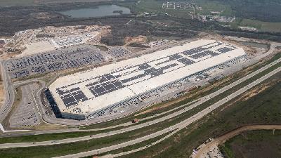 Foto udara gigafactory Tesla di Austin, Texas, Amerika Serikat, 28 Februari 2023.  Reuters/Go Nakamura