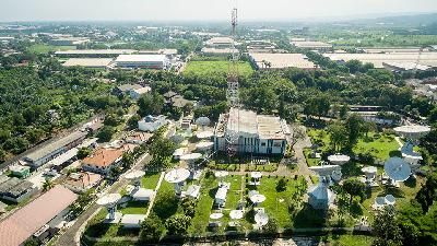 Stasiun Pengendali Utama Satelit Telkomsat di Jalan Raya Narogong, Klapanunggal, Bogor. Dok.Telkomsat
