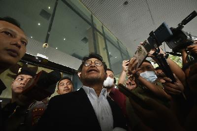 Menteri Pertanian Syahrul Yasin Limpo usai memenuhi panggilan penyidik untuk menjalani pemeriksaan, di gedung ACLC, Komisi Pemberantasan korupsi, Jakarta, 19 Juni 2023. TEMPO/Imam Sukamto