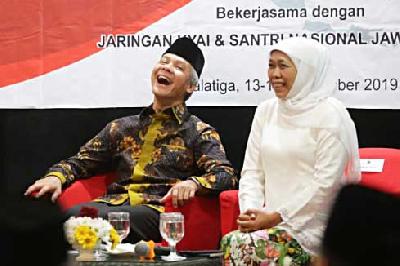 Ganjar Pranowo dan Gubernur Jawa Timur Khofifah Indar Parawansa. Dok. Humas Jateng