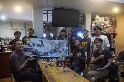 Komunitas Gundam Bandung Advance di kafe Soiree x GBA di Jalan Melong Kidul, Bandung, Jawa Barat, 20 Oktober 2023. TEMPO/Prima mulia