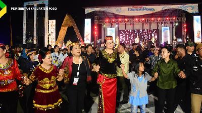 Pesona Pesta Rakyat di Festival Danau Poso