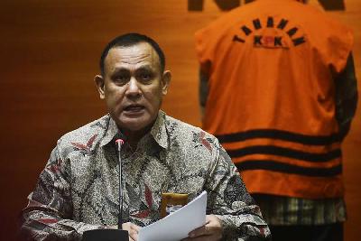 Ketua KPK Firli Bahuri di gedung Komisi Pemberantasan Korupsi, Jakarta, 2021. TEMPO/Imam Sukamto