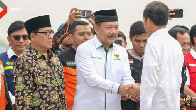Presiden Republik Indonesia (RI) Ir. Joko Widodo melepas bantuan kemanusiaan Badan Amil Zakat Nasional (BAZNAS)
