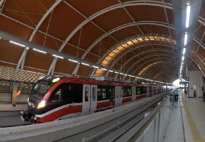 LRT Jabodebek di kawasan Setiabudi, Jakarta, 11 September 2023. TEMPO/Subekti.
