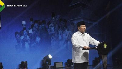 Menteri Pertahanan Prabowo Subianto di acara Sarasehan Peningkatan Kemandirian Pesantren di Hall Theater JI Expo Kemayoran Jakarta, Sabtu, 16 Desember 2023.