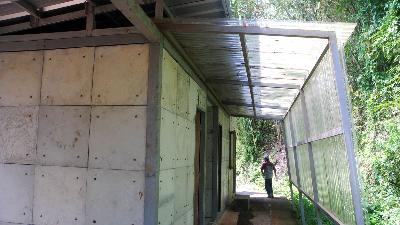Prototip rumah dengan panel dinding berbahan limbah popok bayi sekali pakai  di Padasuka, Kecamatan Cimenyan, Kabupaten Bandung, Jawa Barat, 19 Desember 2023/TEMPO/Prima Mulia