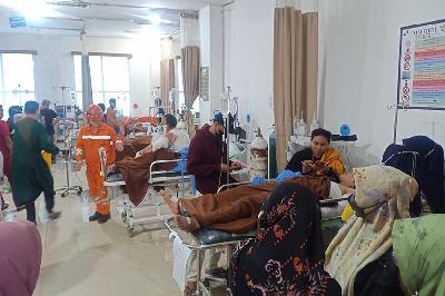 Sejumlah korban kecelakaan kerja di lokasi pabrik PT Indonesia Tsingshan Stainless Steel (ITSS) menjalani perawatan di RSUD Morowali di Kabupaten Morowali, Sulawesi Tengah, 24 Desember 2023. ANTARA/Faisal
