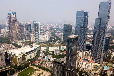 Gedung bertingkat di antara kawasan Sudirman Thamrin, Jakarta, 21 November 2023. Tempo/Tony Hartawan