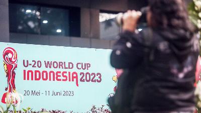 Papan  perhelatan U-20 World Cup Indonesia 2023 di GBK Arena, Senayan, Jakarta, 30 Maret 2023/TEMPO/Hilman Fathurrahman W