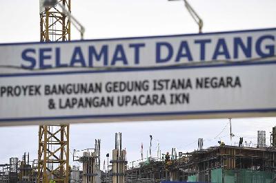 Suasana pembangunan Kawasan Inti Pusat Pemerintahan (KIPP) Ibu Kota Negara (IKN) Nusantara, Penajam Paser Utara, Kalimantan Timur, 7 Desember 2023. ANTARA/M Risyal Hidayat