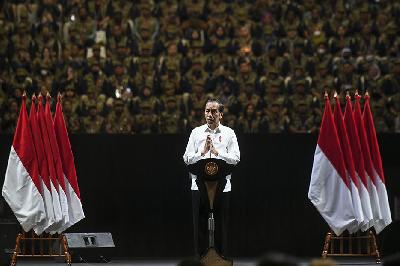 Presiden Joko Widodo pada rapat konsolidasi nasional kesiapan Pemilu 2024 di Istora Senayan, Jakarta,30 Desember 2023. ANTARA/Hafidz Mubarak A