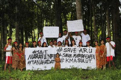 Aksi masyarakat adat Marafenfen di Kepulauan Aru, Maluku. Dok. SaveAru