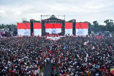 Konser Rakyat 03 Menang Total di, Gentling, Banyuwangi, Jawa Timur, 8 Februari 2024. TEMPO/ Febri Angga Palguna