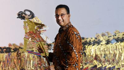 Anies Baswedan in Ponorogo, East Java, December 29, 2023. 
ANTARA/Indrianto Eko Suwarso
