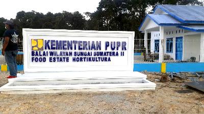 Bak penampung aiir untuk lahan food estate di Humbang Hasundutan, Sumatera Utara, Juli 2022. Tempo/Sahat Simatupang