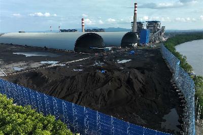 Aktivitas smelter nikel di Kecamatan Morosi, Konawe, Sulawesi Tenggara, 8 Februari 2024. ANTARA/Jojon