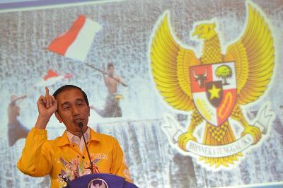 Presiden Joko Widodo menghadiri buka bareng dan ngobrol santai bersama Relawan Golkar Jokowi (GoJo) di Kantor DPD Golkar DKI Jakarta, 23 Mei 2023. ANTARA/Wahyu Putro A