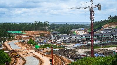 Suasana pembangunan di Kawasan Inti Pusat Pemerintahan (KIPP) Ibu Kota Nusantara (IKN), Kabupaten Penajam Paser Utara, Kalimantan Timur, 12 Februari 2024/Antara/Rivan Awal Lingga