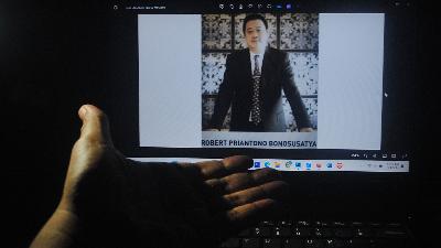 Figur Robert Priantono Bonosusatya dalam sebuah situs berita di Indonesia/Tempo/Gunawan Wicaksono