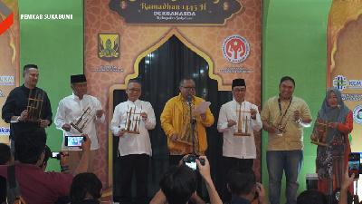 Pemerintah Kabupaten Sukabumi menggelar Bazar Culinary Ramadhan 1445 Hijriah Dekranasda Kabupaten Sukabumi di Area Parkir Sukabumi Craft Center berlangsung sejak 17-30 Maret 2024.