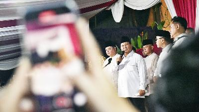 Prabowo Subianto menyampaikan pidato seusai penetapan sebagai pemenang Pemilihan Presiden (Pilpres) 2024 oleh KPU di Kertanegara, Jakarta, 20 Maret 2024. Tempo/M Taufan Rengganis