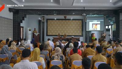 Pj. Bupati Belitung pada pembukaan Musrenbang tahun 2024 untuk penyusunan rencana kerja pemerintah daerah (RKPD) Kabupaten Belitung tahun 2025, selasa (26/03/2024) di Kantor Bappeda Kabupaten Belitung.