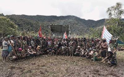 Pasukan TPNPB Kodap Odiyai-Dogiyai, merayakan 52 tahun proklamasi Papua, di Papua. Dok. Komando Nasional/TPNPB