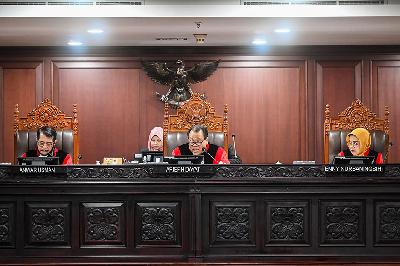 Sidang perdana perkara Perselisihan Hasil Pemilihan Umum (PHPU) Pemilihan Legislatif (Pileg) 2024 di Gedung Mahkamah Konstitusi, Jakarta, 29 April 2024. ANTARA/ Rivan Awal Lingga