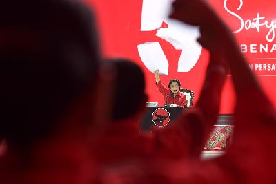 Ketua Umum PDI Perjuangan Megawati Soekarnoputri memberikan pidato saat penutupan Rapat Kerja Nasional V PDI Perjuangan di Ancol, Jakarta, 26 Mei 2024. TEMPO/ Febri Angga Palguna