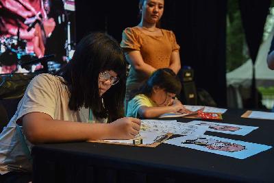 Anak-anak saat mengikuti Draw Manga Workshop. TEMPO/M Taufan Rengganis