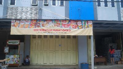Distributor produk Okko Bakery yang tutup sementara, di Solokan Jeruk, Kabupaten Bandung, Jawa Barat, 17 Juli 2024. Tempo/Prima mulia