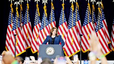 Wakil Presiden AS Kamala Harris menghadiri acara kampanye di West Allis Central High School, di Wisconsin, Amerika Serikat, 23 Juli 2024. Reuters/Vincent Alban