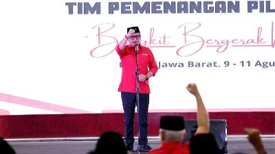 PDI-P Secretary-General Hasto Kristiyanto during a training session for the campaign teams for the regional head elections in Bogor, West Java, August 9.
ANTARA/HO-PDIP
