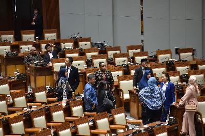 Rapat Paripurna ke-3 Masa Persidangan I tahun 2024-2025 yang diagendakan untuk mengesahkan RUU Pilkada tersebut ditunda karena kuota forum Anggota DPR yang hadir belum tercapai di Kompleks Parlemen, Senayan, Jakarta, 22 Agustus 2024. TEMPO/M Taufan Rengganis