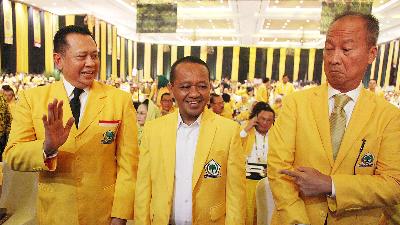 Ketua Umum Partai Golkar Bahlil Lahadalia (tengah), dalam pembukaan Munas XI Partai Golkar di Jakarta Convention Center, Jakarta, 20 Agustus 2024. Tempo/M Taufan Rengganis