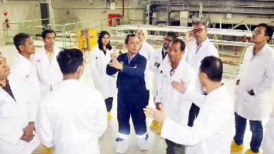 Staff from PLN Indonesia Power (PLN IP) visit the G.A. Siwabessy Multipurpose Reactor to study the utilization of nuclear energy, in Serpong, South Tangerang, Banten, May 25.
BRIN Doc.
