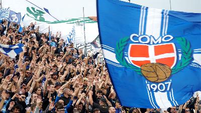 Para suporter menyaksikan pertandingan klub Como di stadio Comunale G. Sinigaglia, Como, Italia. Rahadyan Amandita/Como 1907