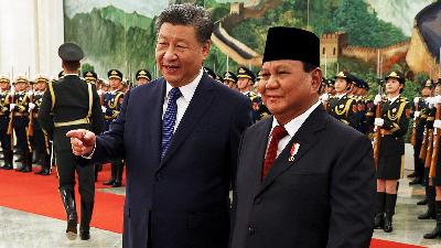 President Prabowo Subianto and Chinese President Xi Jinping attend a welcome ceremony at the Great Hall of the People in Beijing, China, November 9, 2024. REUTERS/Florence Lo