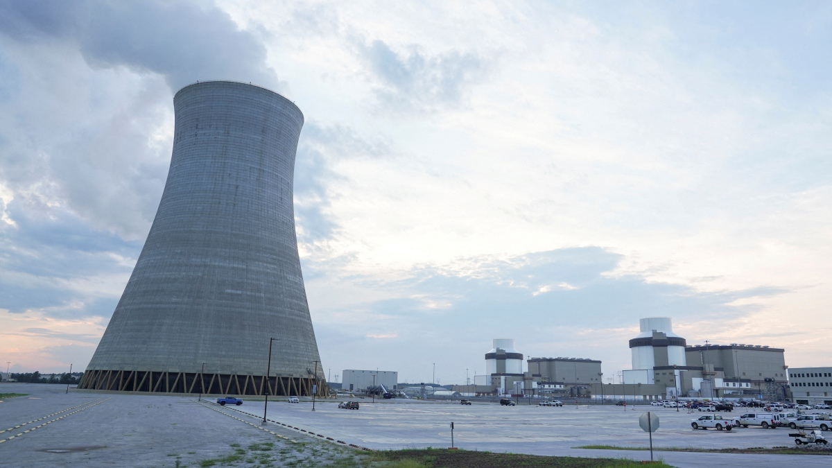 Pembangkit Listrik Vogtle bertenaga nuklir di Waynesboro, Georgia, AS, 13 Agustus 2024. Reuters/Megan Varner