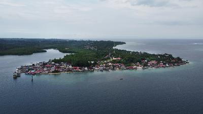 Settlements in Tuapejat, Sipora Island, Mentawai Islands Regency, September 8, 2024. Tempo/ Fachri Hamzah.