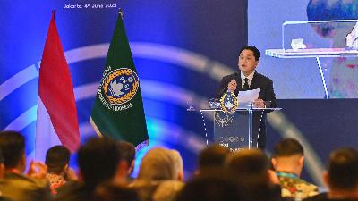Ketua Umum PSSI Erick Thohir menyampaikan sambutan dalam Kongres Biasa PSSI 2025 di Hotel Ritz-Carlton, Jakarta, 4 Juni 2025. Tempo/M Taufan Rengganis