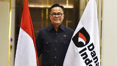 Dony Oskaria, Chief Operating Officer (COO) of the Daya Anagata Nusantara Investment Management Agency (BPI Danantara), after an interview with Tempo at the Danantara headquarters in the Plaza Mandiri Building, Jakarta, June 5, 2025. Tempo/Imam Sukamto