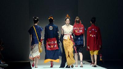 Sejauh Mata Memandang at Jakarta Fashion Week 2020 in Senayan City, October 22, 2019. Tempo Doc./Nurdiansah